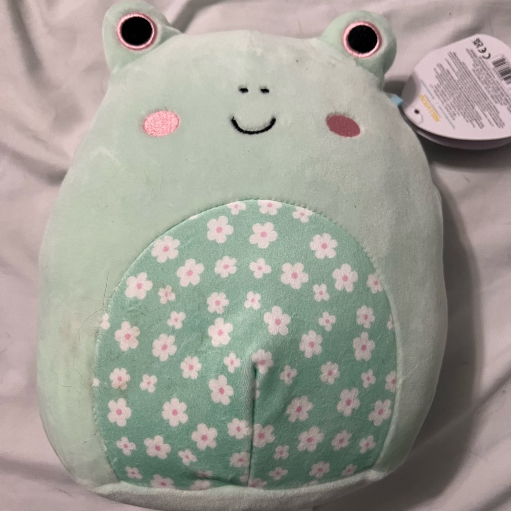 Easter 2023 squishmallow!! Fritz the frog 8in